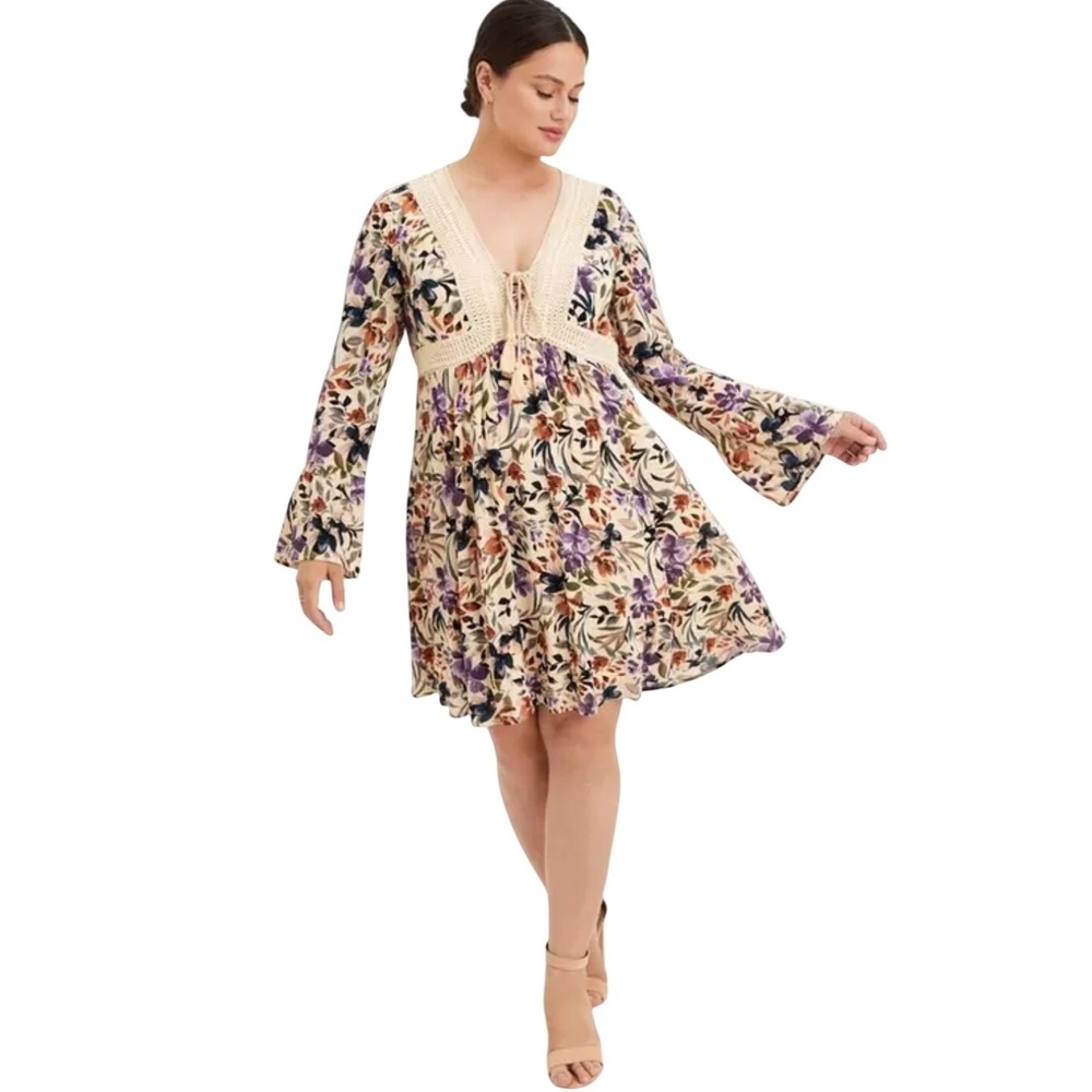 Torrid Floral Mini Gauze Lace Up Bell Sleeve Skater Dress Size 1 (1X) Boho